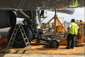 A Lufthansa flight travelling from Munich to Mumbai landed safely on 13 May, despite four of its eight tires having burst during landing. An ERJ source, who is an aviation industry expert, said that the aircraft was fitted with Michelin AIR X tires.