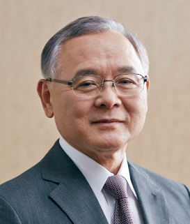 Toyo chairman resigns