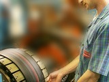 Bridgestone’s largest UK commercial fleet customer Ryder reports that tire-related breakdowns for its customers have fallen by 28 percent under a partnership started a year ago with the tire maker. The link-up covers initiatives aimed at maximising fleet uptime and lowering running costs through steps including increased emphasis on setting correct tire pressures and detailed reviews of removed tyres - to avoid premature removal.