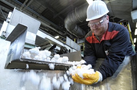 Lanxess to cut 1,000 jobs by 2016