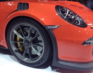 Porsche AG will fit all of its new 911 GT3 RS cars with MicheIin Pilot Sport Cup 2 ultra-high-performance tires in 265/35 ZR20 front and 325/30 ZR21 rear sizes. The Michelin Pilot Sport Cup 2 is billed as a new generation of road-legal track tires specially designed for ultra-high performance cars that are used on road and track. The tires were specifically developed and fine-tuned to suit the characteristics demanded by Porsche engineers for the track-focused GT3 RS.