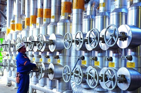 Shell advances project to build US petchem complex