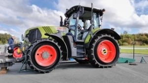 Czech tire-maker Mitas AS has begun field testing its PneuTrac hybrid agricultural tire/track concept and anticipates being able to launch it commercially by year-end 2017. The tire is designed to offer a 53-percent larger footprint and more than double the lateral stability of a standard ag tires.