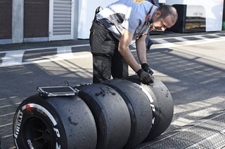 Pirelli gets F1 contract renewal - report