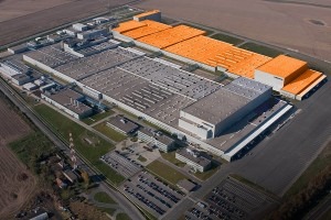 Hankook also broadened its product portfolio, adding premium brands such as Audi, BMW, Daimler and most recently Porsche to the plant’s business partners, according to Lee.