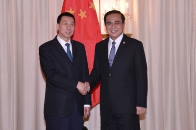 Updated - China buys 200kt of Thai rubber as talks continue