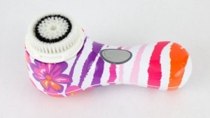  ZoMazz Inc. worked with Phillips-Medisize Corp. on the in-mold decoration for the Clarisonic Mia 2.