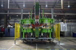 Another opportunity is in India, where Uzer Makina is in the frame to supply presses for a new MRF plant in Trichy, according to Kiliç. The tire maker, he said, is buying one or two presses from different suppliers and will then decide which way to go.