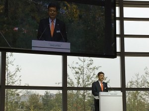  Seung Hwa Suh, vice chairman and CEO of Hankook at Technodome grade opening