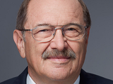 Datwyler chairman to step down