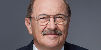 Datwyler chairman to step down