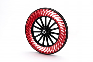 The two companies will advance feasibility studies and seek to make this new tire available in the market by 2019.