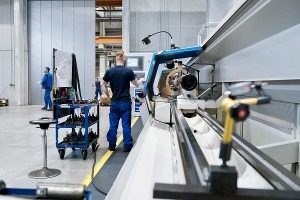 As part of a recent restructuring and optimisation project at the Wülfel plant, a new production hall with a surface area of 3,200 square meters was constructed in 2016.
