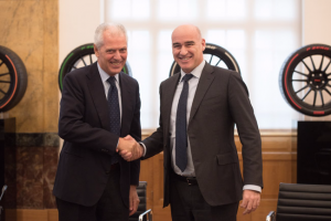  Marco Tronchetti Provera (L) and Ferruccio Resta, rector of Politecnico University of Milan , signed the three-year agreement