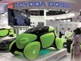  Toyoda Gosei showed a padded concept vehicle at the Tokyo Motor Show. Its rubber skin softens collisions.