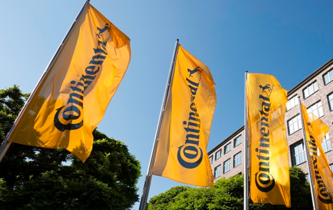 Report: Continental aims for split before year-end