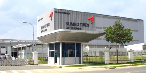 Kumho operating income, sales down in third quarter