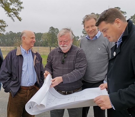  Enviro CFO Urban Folcker and CEO Thomas sörensson (right) with representatives from EE-TDF Cleveland LLC during Enviro's recent US trip.