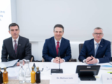 Freudenberg Group board of management (from left) Ralf Krieger, Dr. Mohsen Sohi and Dr. Tilman Krauch during the company annual press conference.