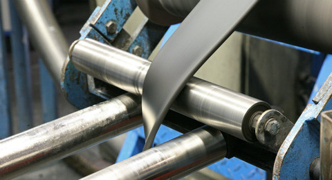 Hexpol reports flat earnings on higher sales