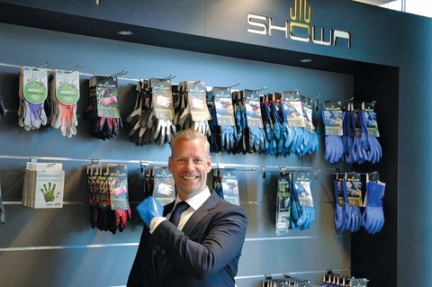 Showa raising nitrile gloves capacity in US
